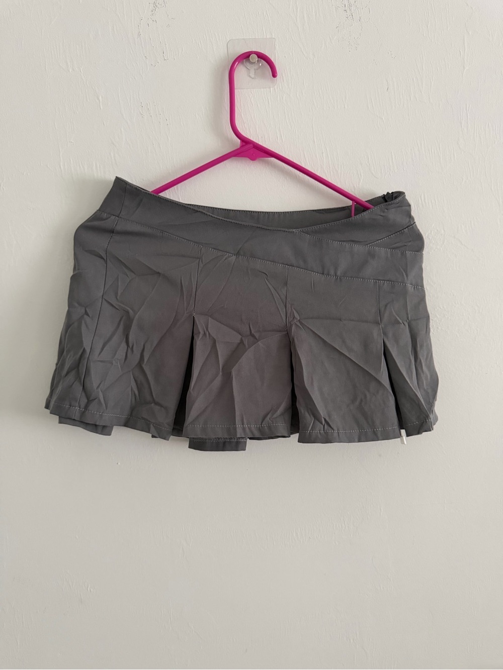 Women’s Pleated Mini Skirt - Gray